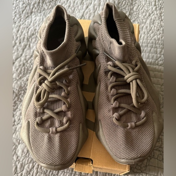 Yeezy 450 Cinder LIKE NEW - Picture 3 of 5